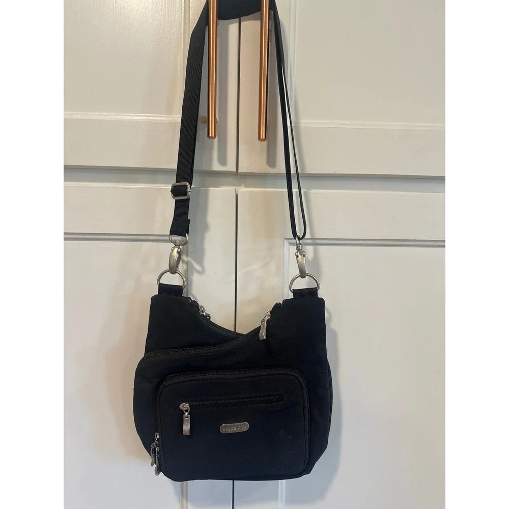 Baggallini Black Crossbody Shoulder Bag Adjustable Strap criss cross travel - Picture 1 of 8